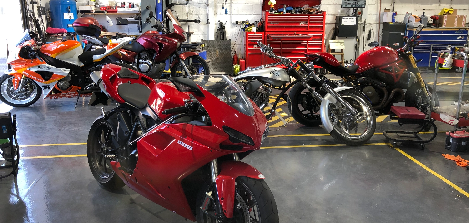 Jenny's Motorcycle Service Centre Motorcycle Service Centre , Tec-Nut.com Websites, Simple Website, Better Than Wix,   Motorbike repair shop,  Motorcycle maintenance, New Website, Free website template, Free Website Serving Dorking